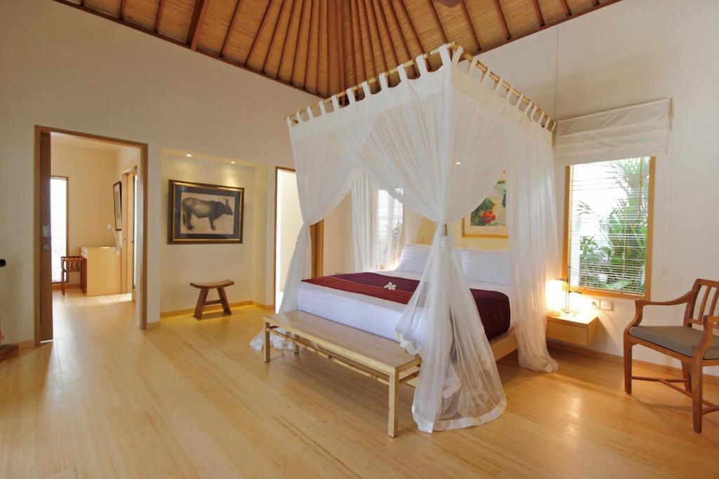 Villa Bali Asri Batubelig Семіньяк Номер фото